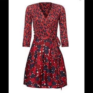 Diane von Furstenberg - Jewel Surplice Wool
Blend Wrap Dress.